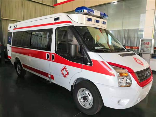 突泉县福特v362救护车